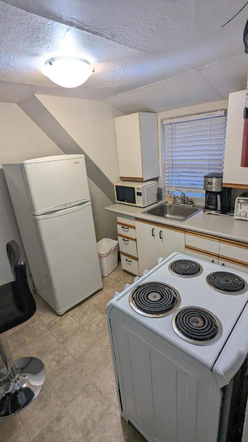 Cozy Downtown One Bedroom Free Parking كينفستون المظهر الخارجي الصورة
