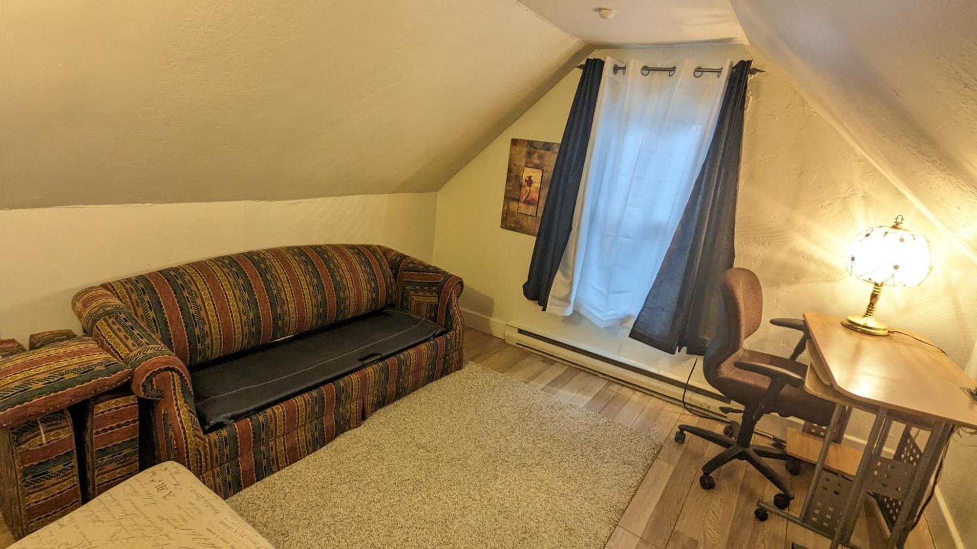 Cozy Downtown One Bedroom Free Parking كينفستون المظهر الخارجي الصورة