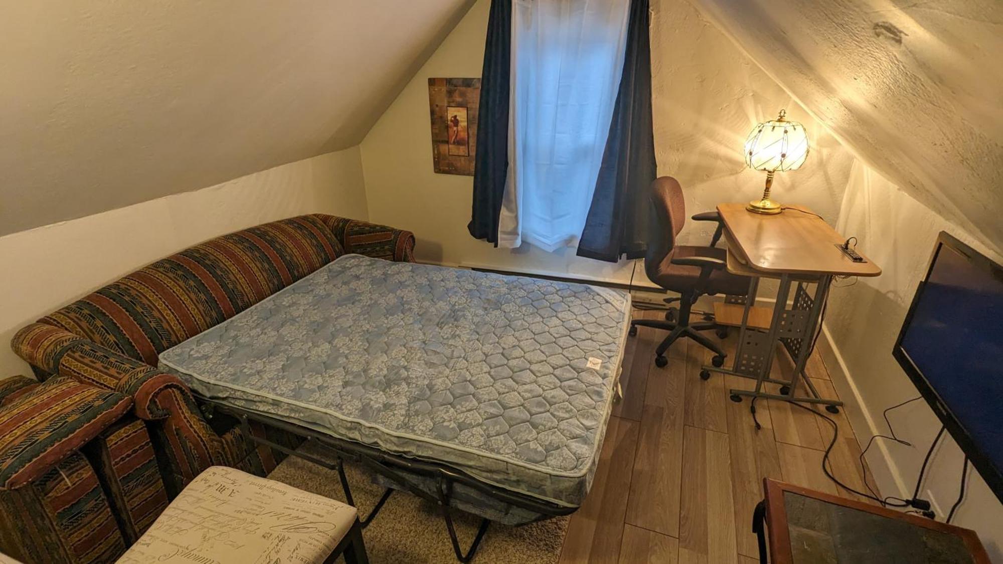 Cozy Downtown One Bedroom Free Parking كينفستون المظهر الخارجي الصورة